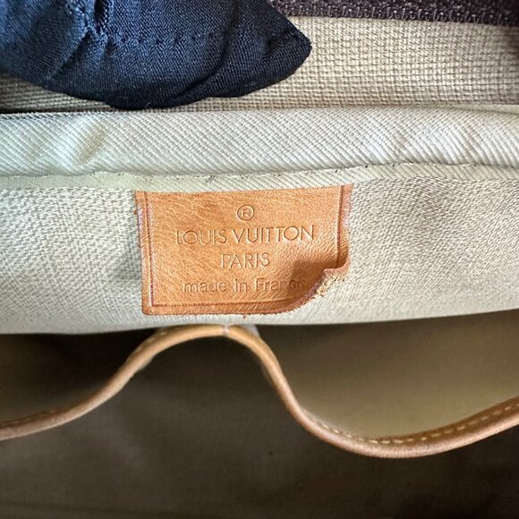 Authentic Louis Vuitton Monogram Deauville Boston Hand Bag - Picture 13 of 14